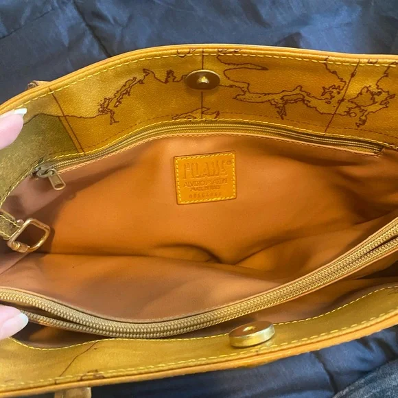 Alviero Martini- Excellent Condition Tan and Brown Leather Tote with Map Design - Picture 7 of 11